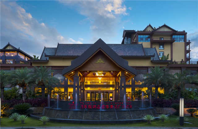 云南西雙版納嘉盛華美達(dá)廣場酒店建筑外觀入口設(shè)計(jì)